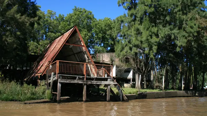 Riverside house and dock in the Tigre Delta